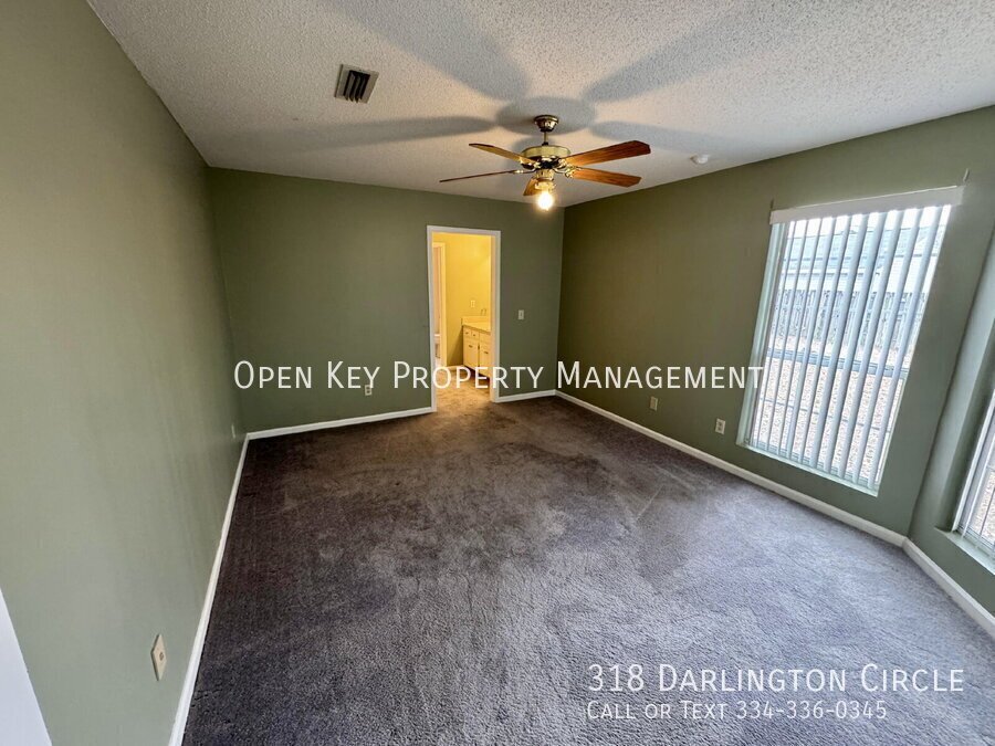 Check out this beautiful 3BR/2BA home for rent in Dothan, Alabama, near ACOM, shopping, and restaurants. It has a large fenced in yard and small covered patio, perfect for entertaining. property image