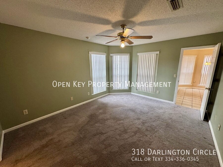 Check out this beautiful 3BR/2BA home for rent in Dothan, Alabama, near ACOM, shopping, and restaurants. It has a large fenced in yard and small covered patio, perfect for entertaining. property image