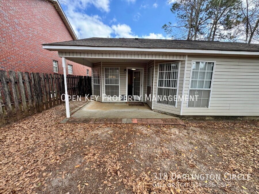 Check out this beautiful 3BR/2BA home for rent in Dothan, Alabama, near ACOM, shopping, and restaurants. It has a large fenced in yard and small covered patio, perfect for entertaining. property image