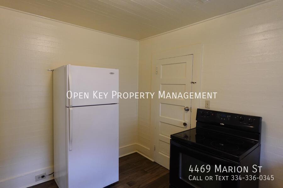 Spacious 2 bedroom, 1 bath home for rent in Marianna, FL. Appliances are included, large backyard and pets welcome - check out this rental today! property image
