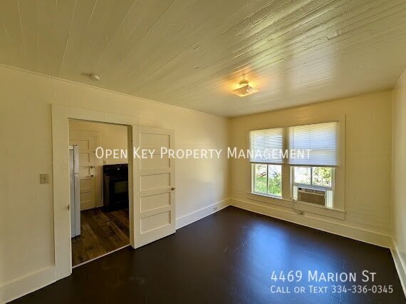 Spacious 2 bedroom, 1 bath home for rent in Marianna, FL. Appliances are included, large backyard and pets welcome - check out this rental today! property image