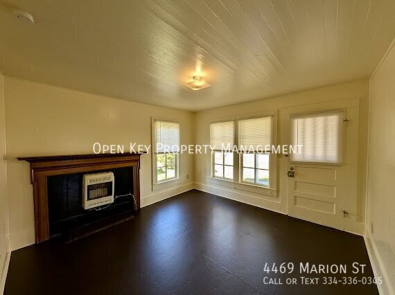 Spacious 2 bedroom, 1 bath home for rent in Marianna, FL. Appliances are included, large backyard and pets welcome - check out this rental today! property image