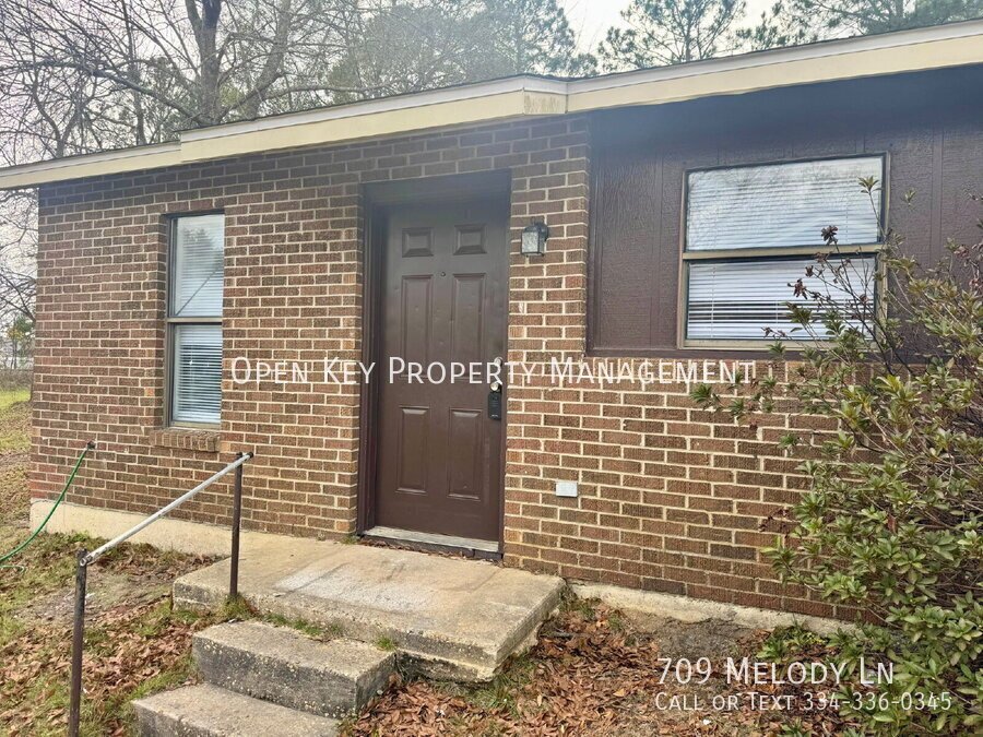 Section 8 approved 2 bedroom, 1 bath rental in Dothan, AL. Appliances & washer and dryer are included! Check out this rental today property image