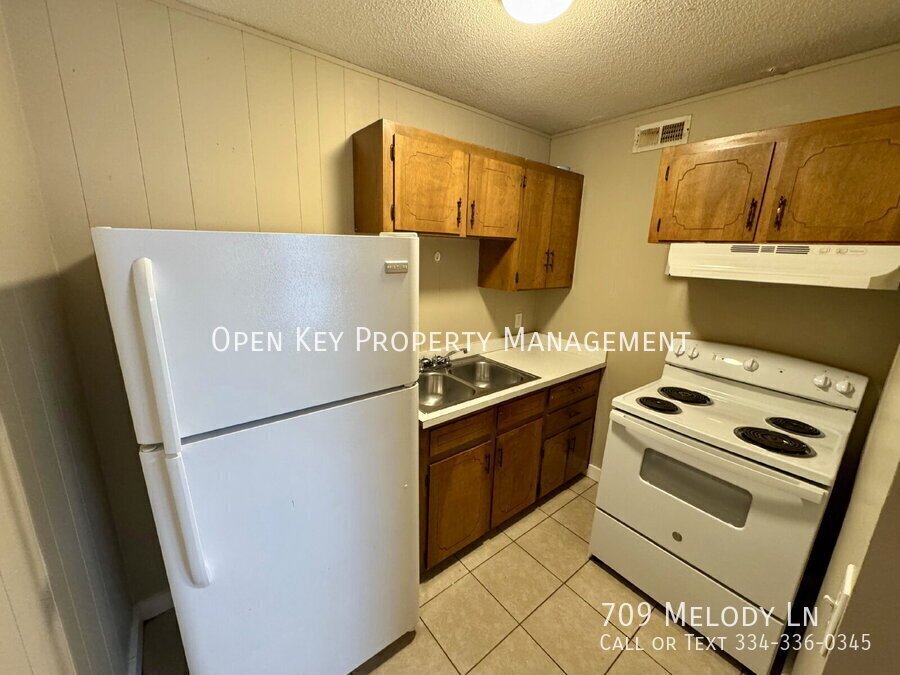 Section 8 approved 2 bedroom, 1 bath rental in Dothan, AL. Appliances & washer and dryer are included! Check out this rental today property image