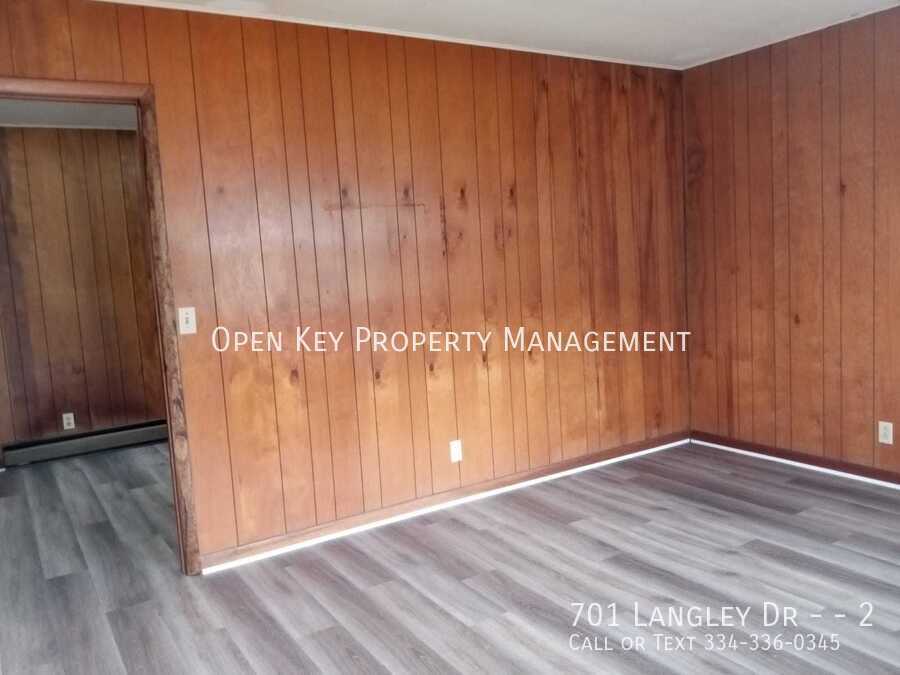 2 BR/1BA, Section 8 approved rental - LVP flooring, appliances included, conveniently located in Dothan, AL. Check out this rental today! property image
