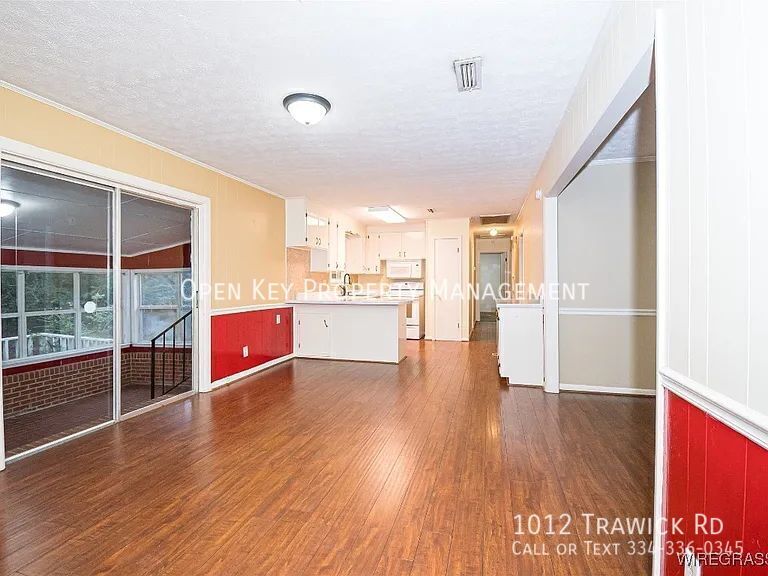 Beautiful 3BR/2BA home for rent in Dothan, AL. Sits of a spacious half-acre lot with den, fireplace, and sunroom. property image