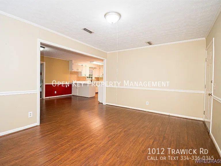 Beautiful 3BR/2BA home for rent in Dothan, AL. Sits of a spacious half-acre lot with den, fireplace, and sunroom. property image