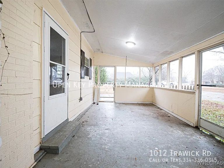 Beautiful 3BR/2BA home for rent in Dothan, AL. Sits of a spacious half-acre lot with den, fireplace, and sunroom. property image