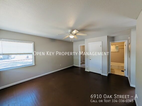 Charming 2-bedroom, 1-bath duplex in Grand Ridge, FL. that offers a spacious living room and kitchen with plenty of space for entertaining. Don't miss out on this duplex - schedule a showing today! property image