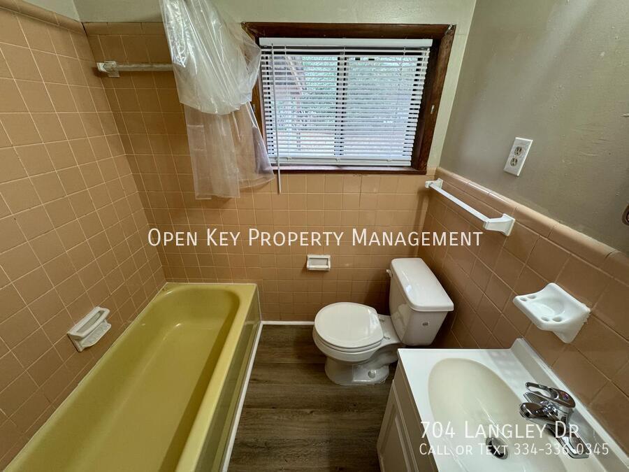 2 bedroom, 1 bath rental in Dothan, AL. Section 8 approved, appliances included, pets are welcome, large backyard for entertaining. Don't miss out on this rental! property image